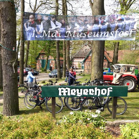 Museumsdag & Markt an de Beek am 1. Mai